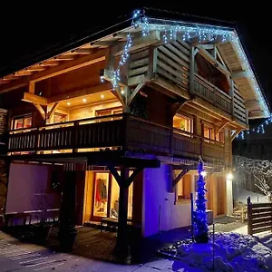Appartement Androsace Dans Chalet Bois Avec Jacuzzi Privatif Terrasse Et Vue Montagne, Les Villards-sur-Thônes